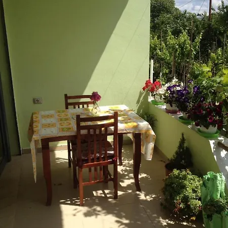 Aleksander Apartment Berat